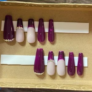 Press on nails